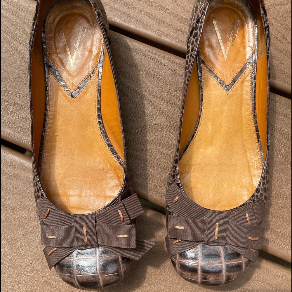 Vince Camuto flats